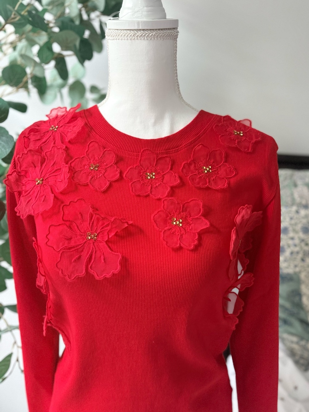 Anthropologie 3D Floral Crew-Neck Top Size M NWT